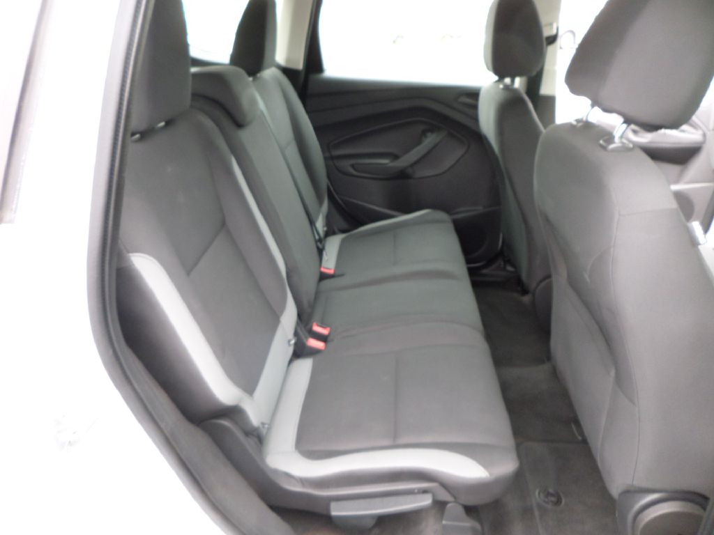 Photo 9 of this FORD ESCAPE