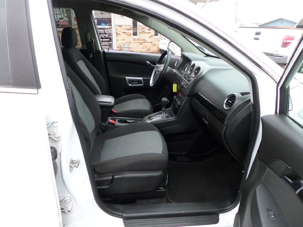 Photo 8 of this CHEVROLET CAPTIVA