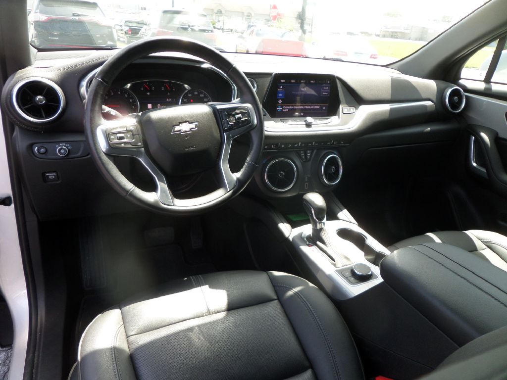 Photo 21 of this CHEVROLET BLAZER