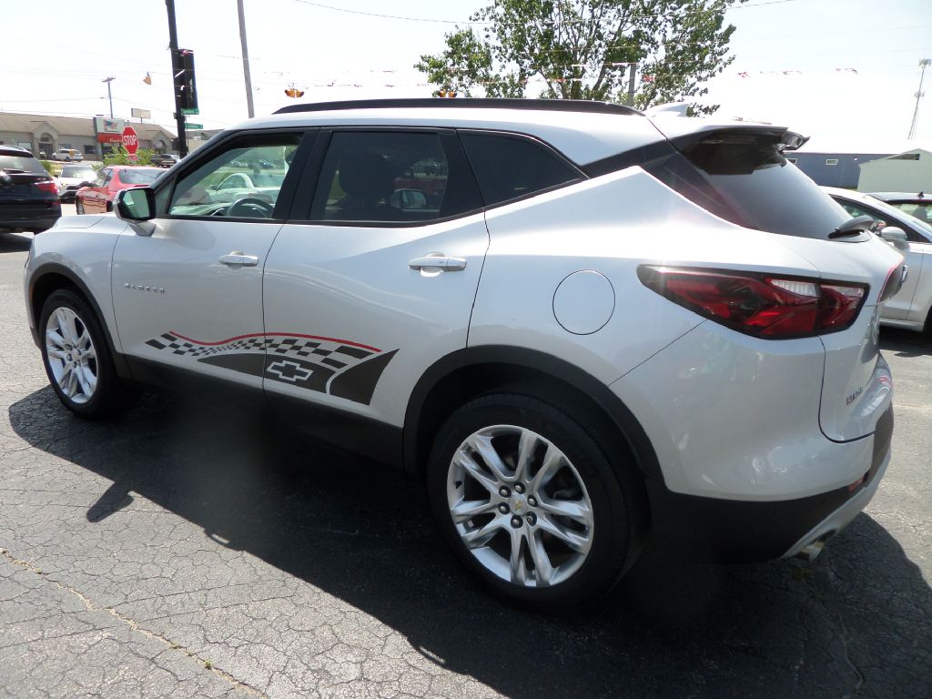 Photo 7 of this CHEVROLET BLAZER
