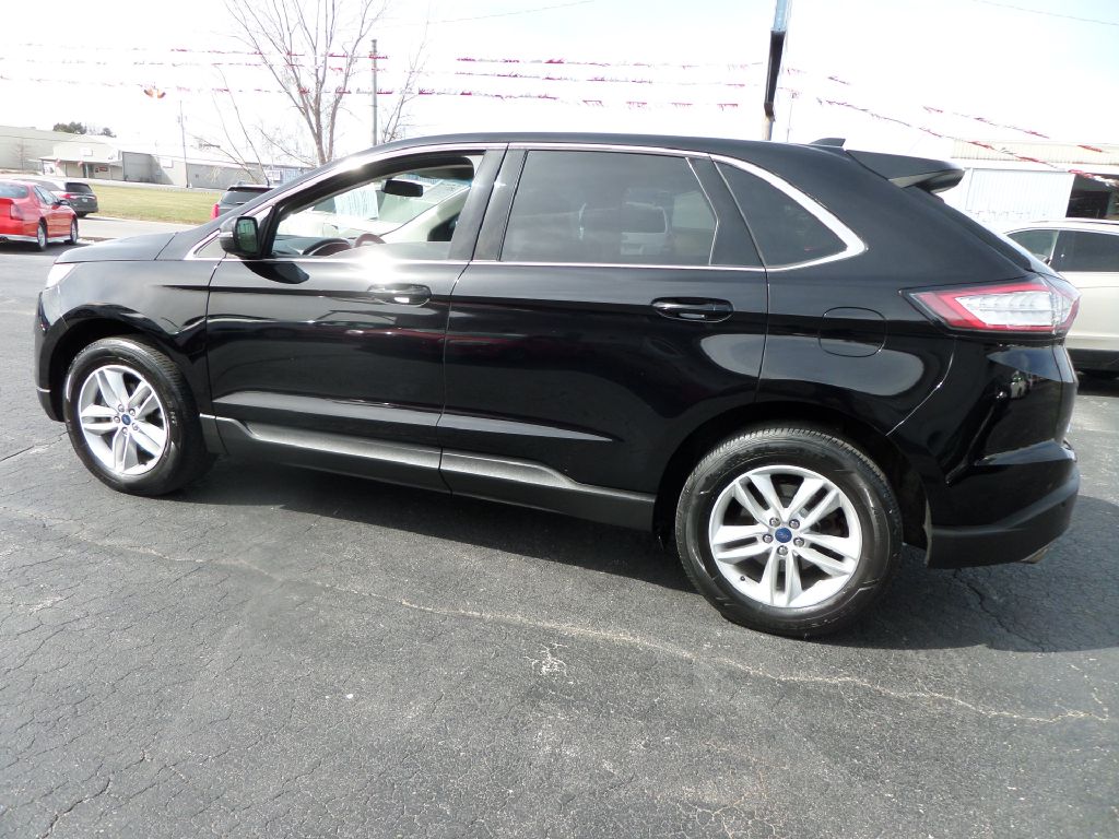 Photo 6 of this FORD EDGE