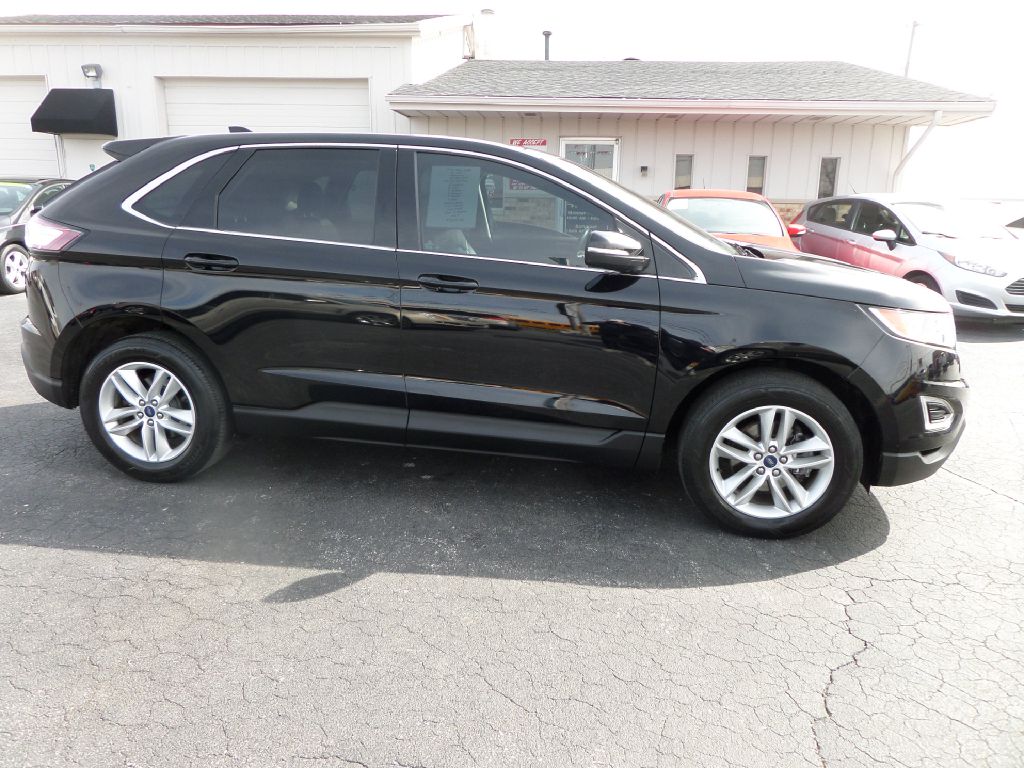 Photo 2 of this FORD EDGE