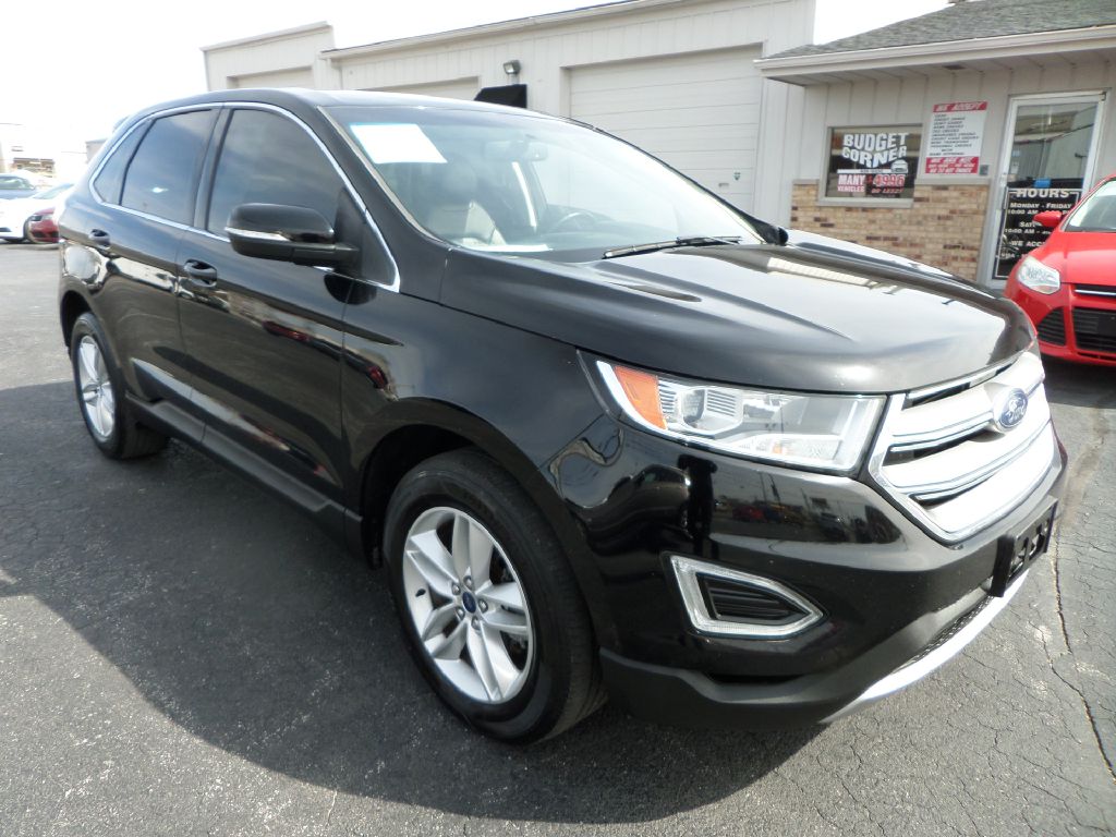 Photo 12 of this FORD EDGE