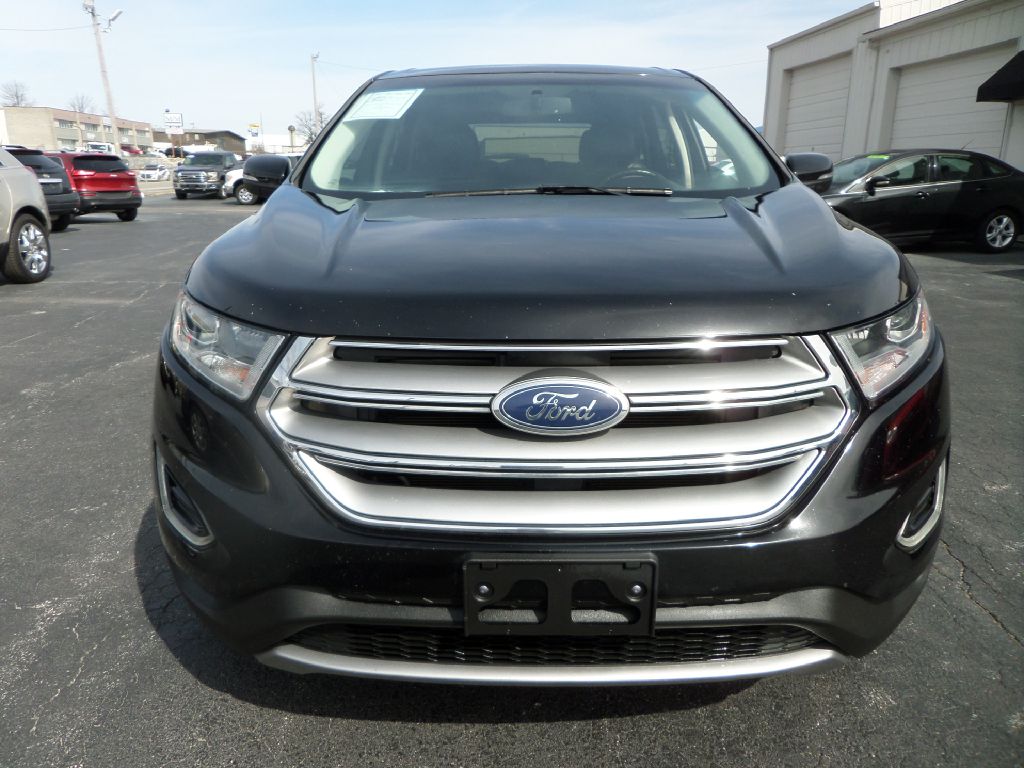 Photo 13 of this FORD EDGE