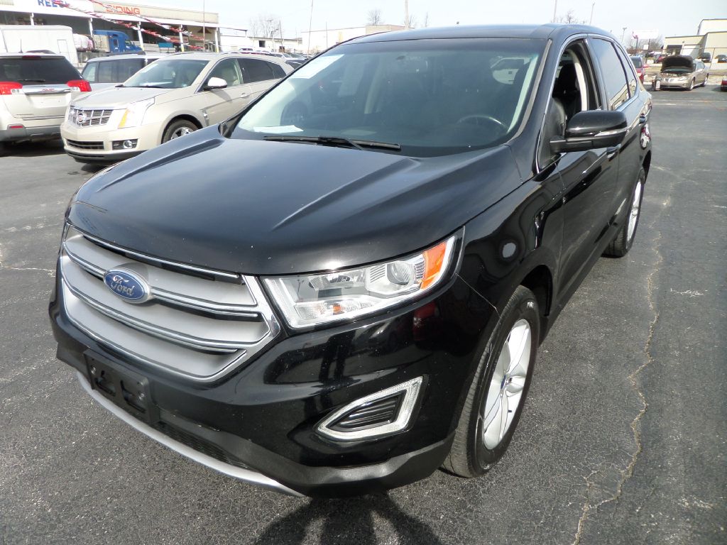 Photo 14 of this FORD EDGE