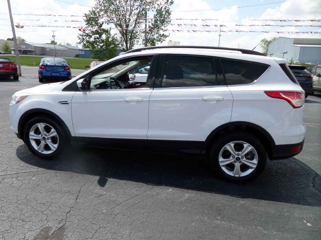 Photo 5 of this FORD ESCAPE