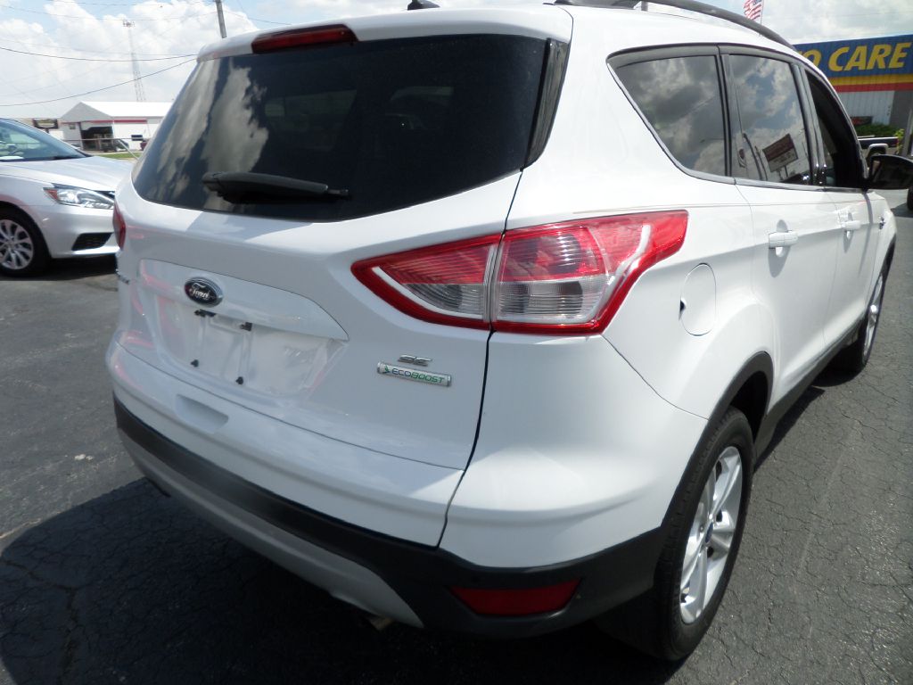 Photo 8 of this FORD ESCAPE