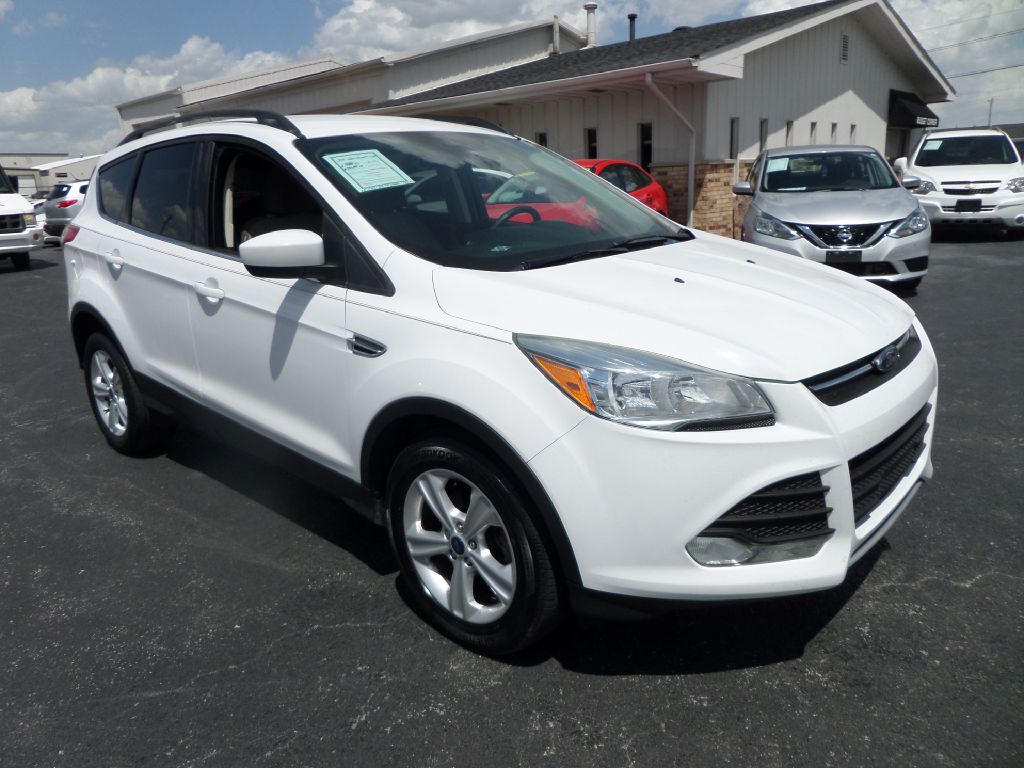 Photo 14 of this FORD ESCAPE