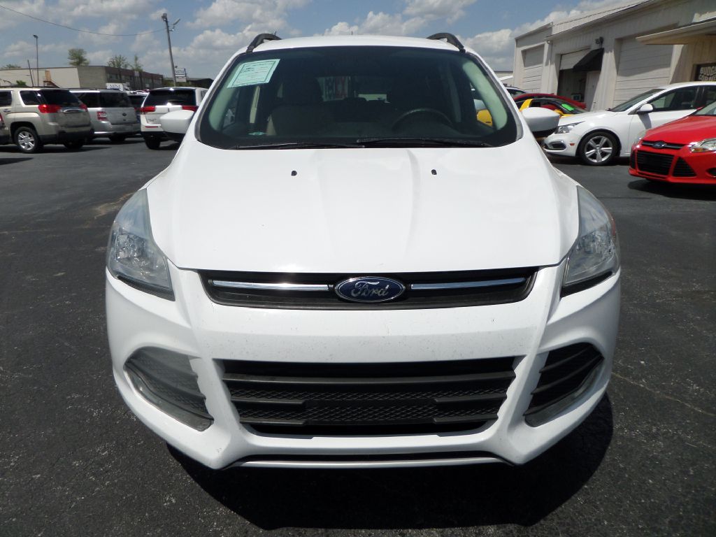 Photo 15 of this FORD ESCAPE