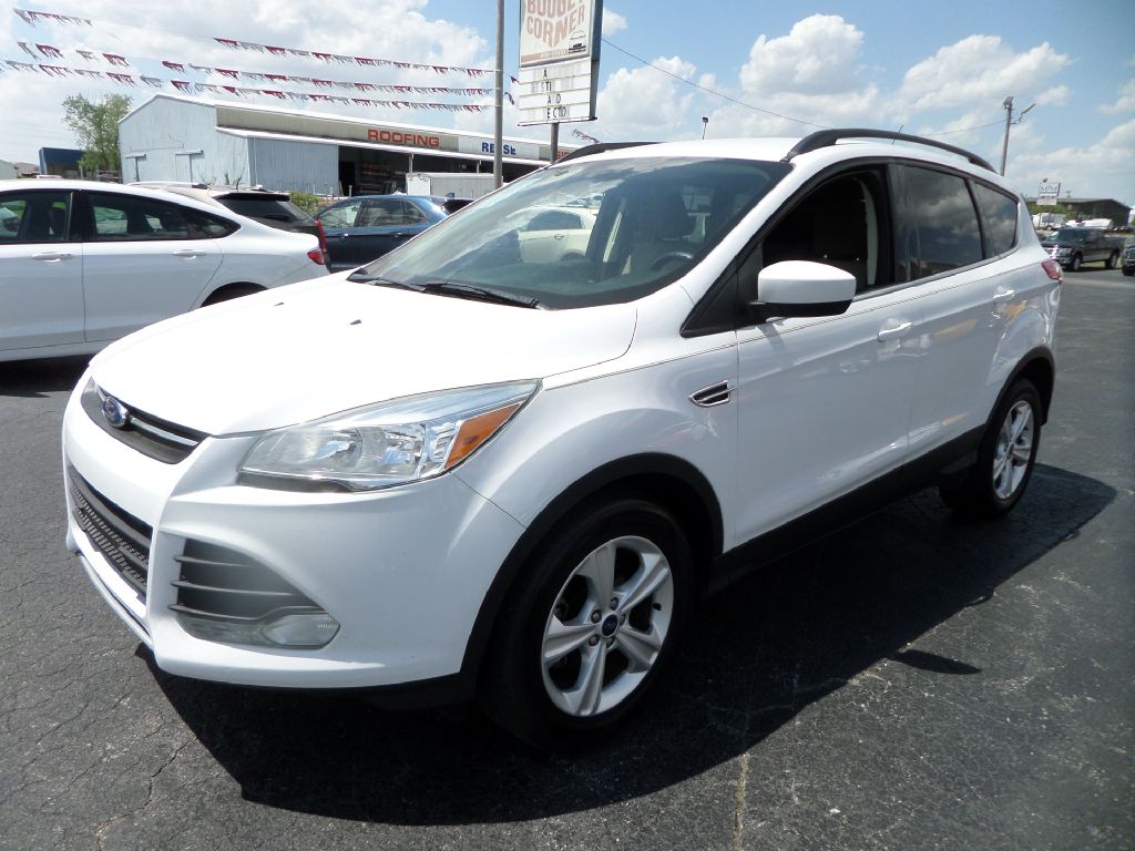 Photo 17 of this FORD ESCAPE