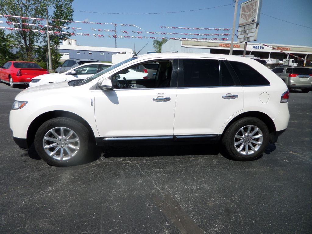 Photo 2 of this LINCOLN MKX