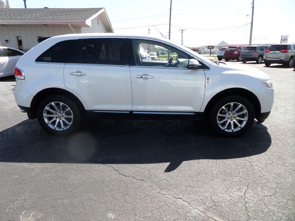 Photo 11 of this LINCOLN MKX