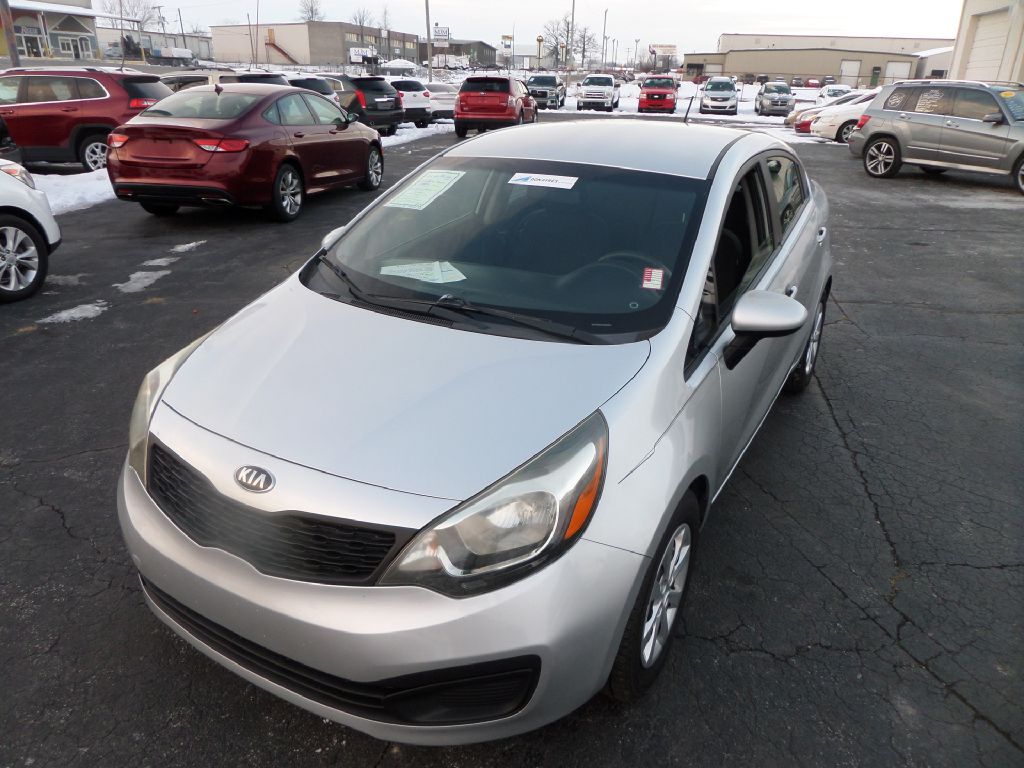 Photo 4 of this KIA RIO