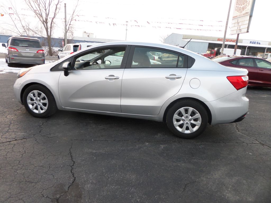 Photo 10 of this KIA RIO