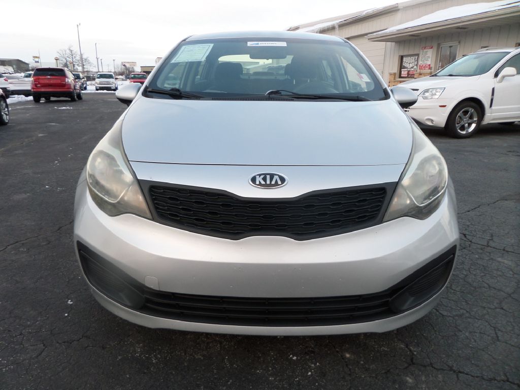 Photo 14 of this KIA RIO