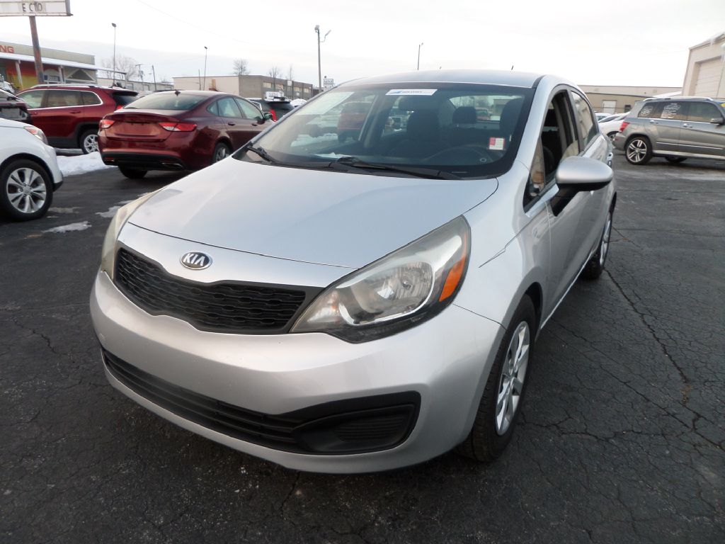 Photo 15 of this KIA RIO