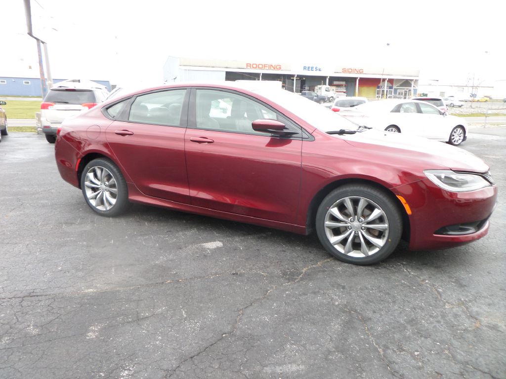 2015 CHRYSLER 200