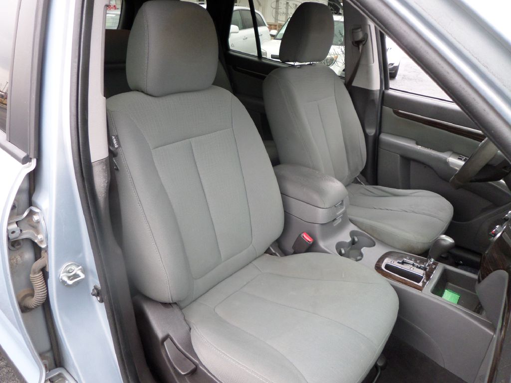 Photo 6 of this HYUNDAI SANTA FE