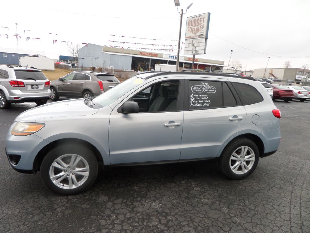 Photo 10 of this HYUNDAI SANTA FE