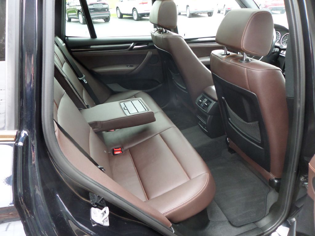 Photo 9 of this BMW X3