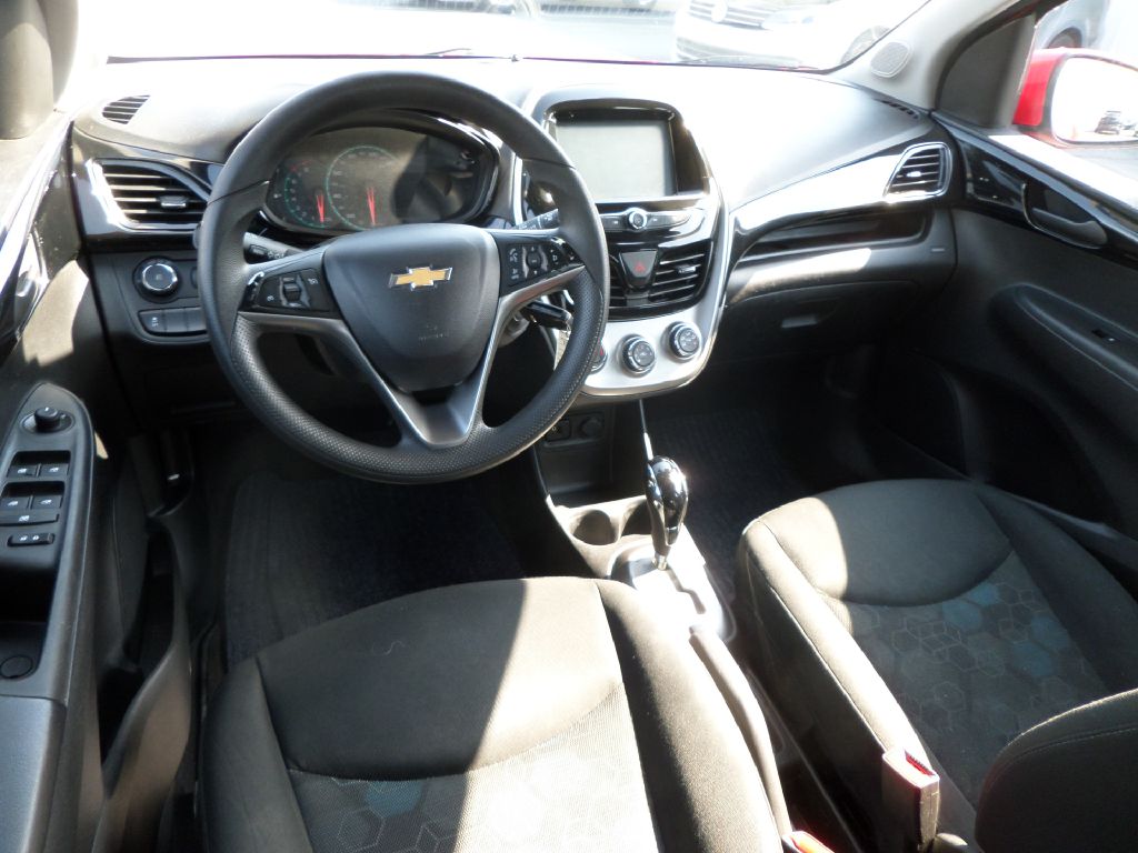 Photo 3 of this CHEVROLET SPARK