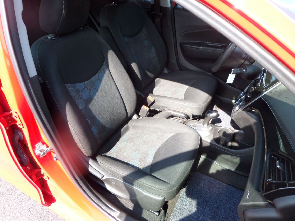 Photo 9 of this CHEVROLET SPARK