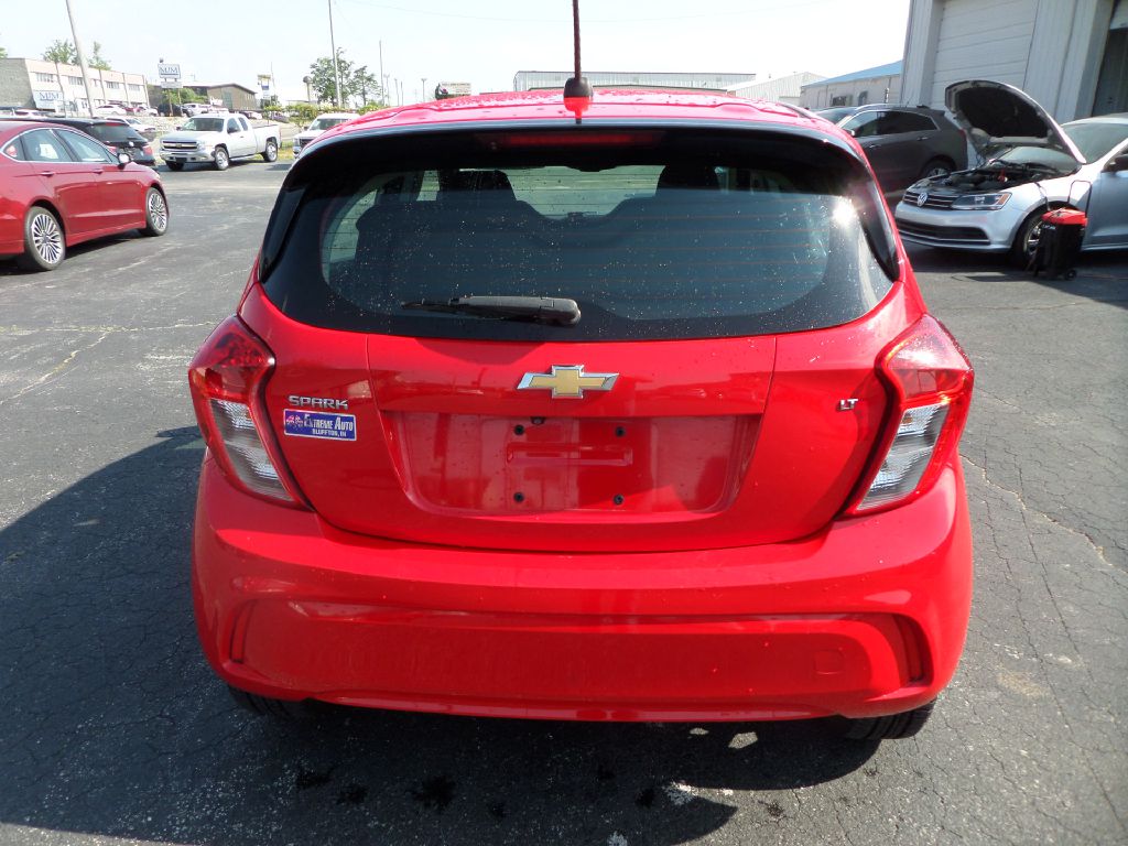 Photo 4 of this CHEVROLET SPARK