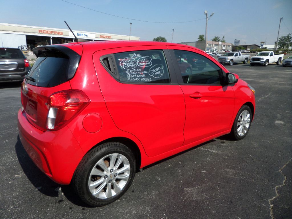 Photo 5 of this CHEVROLET SPARK