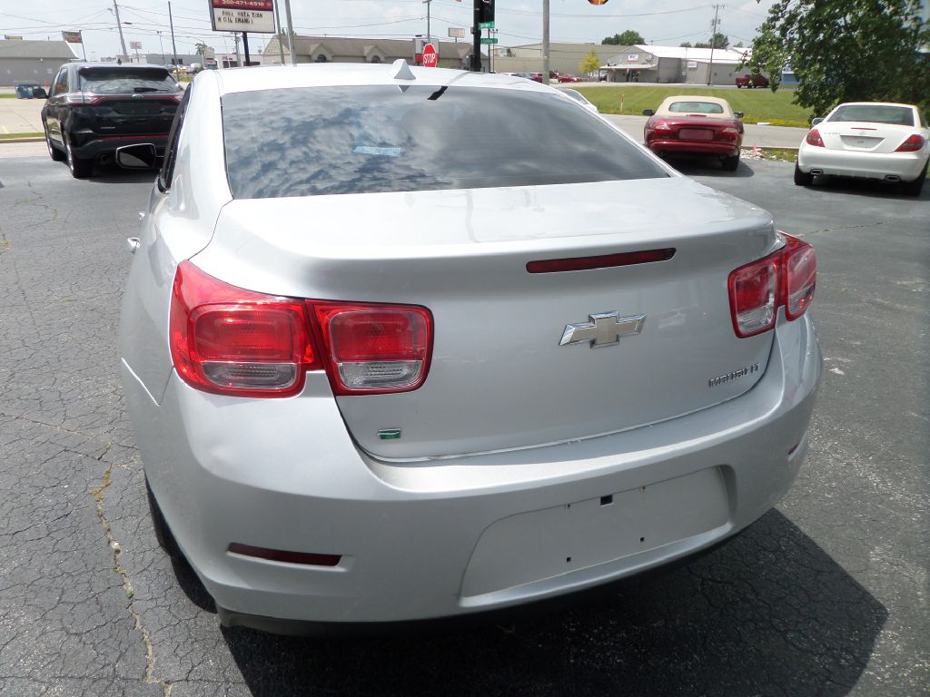 Photo 7 of this CHEVROLET MALIBU