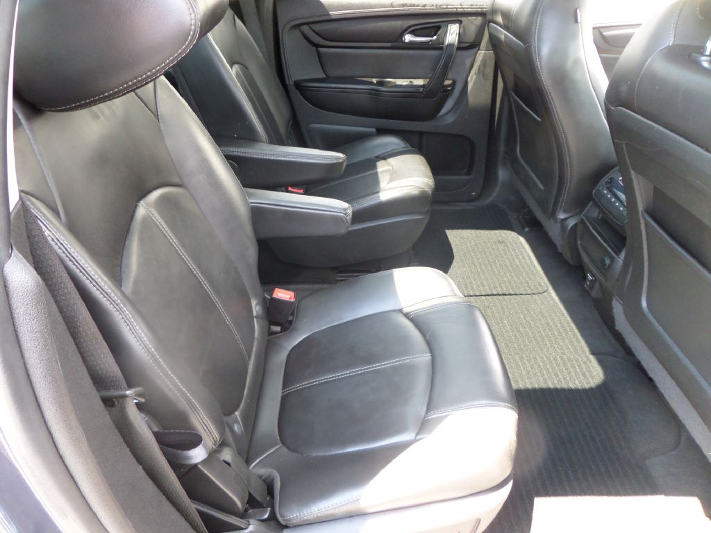 Photo 9 of this CHEVROLET TRAVERSE
