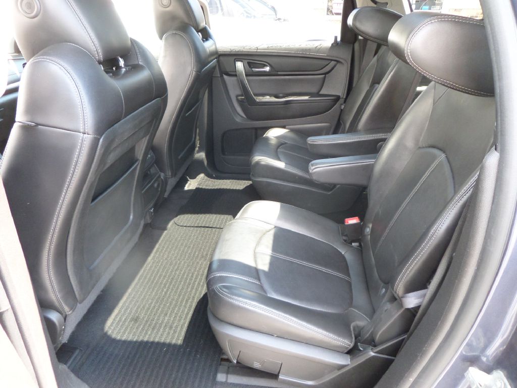 Photo 12 of this CHEVROLET TRAVERSE