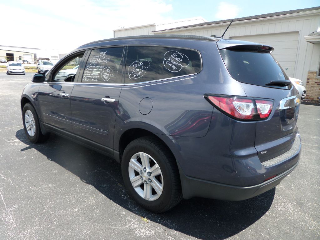 Photo 4 of this CHEVROLET TRAVERSE