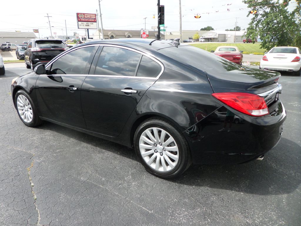Photo 8 of this BUICK REGAL
