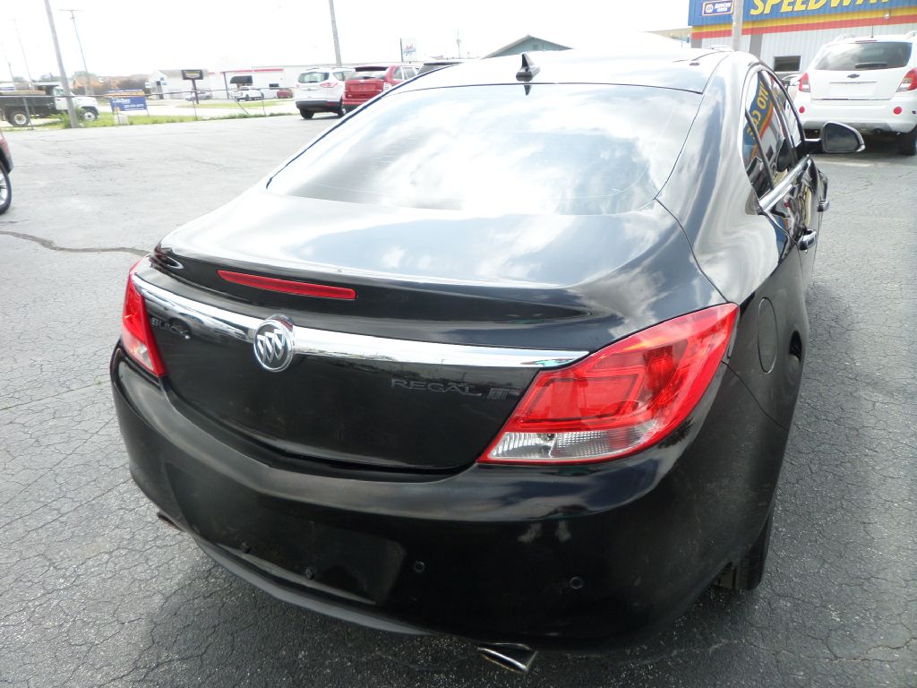 Photo 4 of this BUICK REGAL
