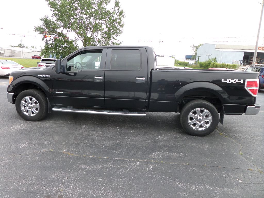 Photo 4 of this FORD F150