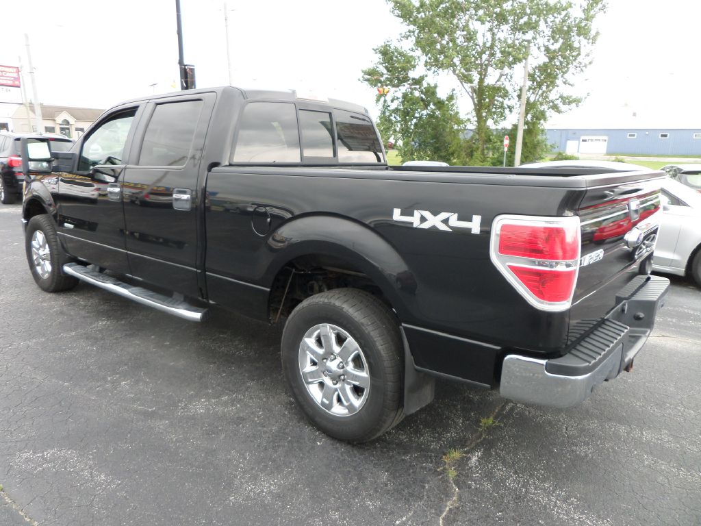 Photo 5 of this FORD F150