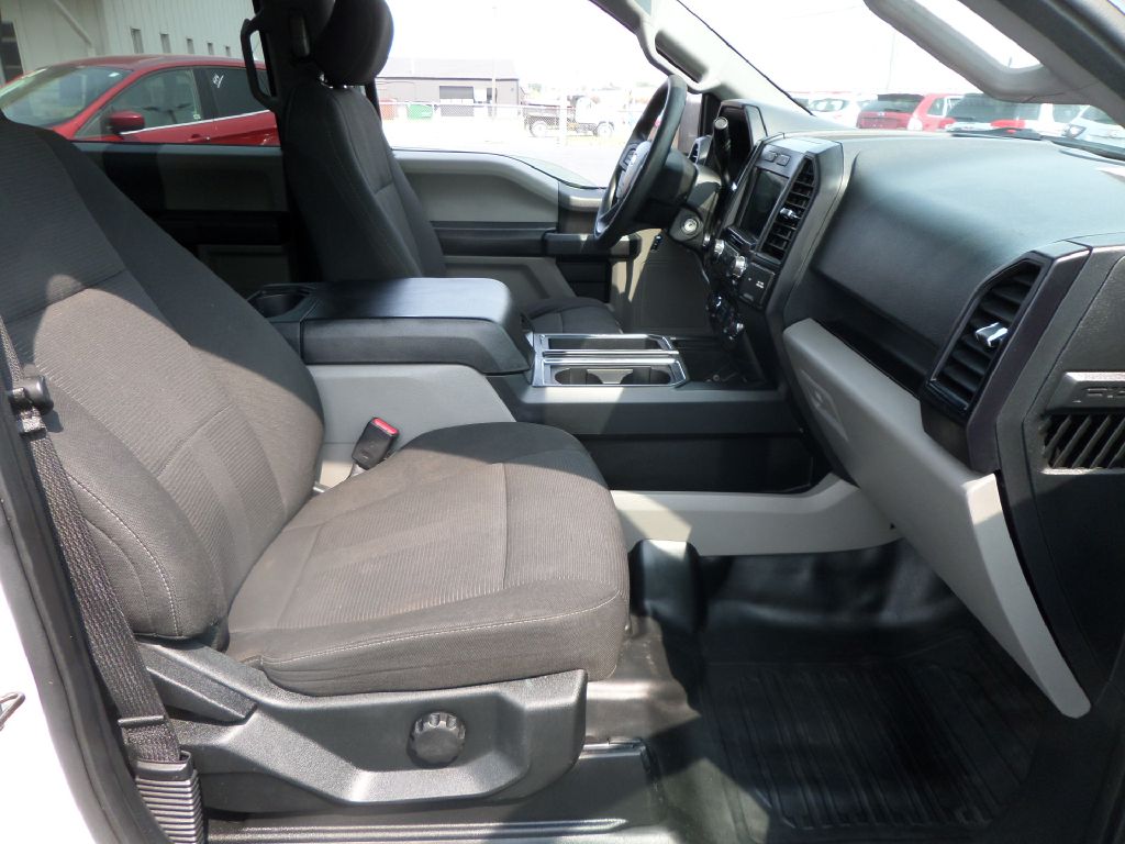 Photo 6 of this FORD F150