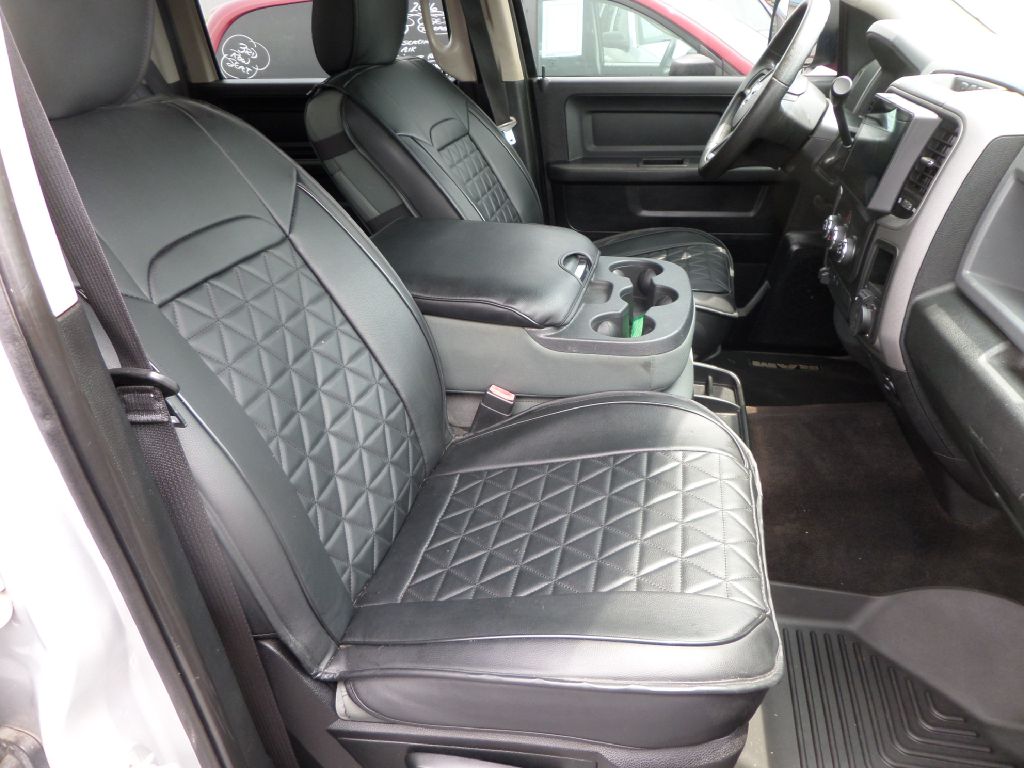 Photo 3 of this RAM 1500