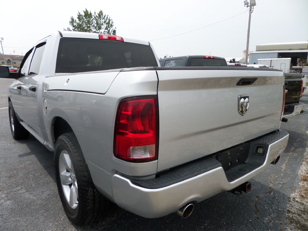 Photo 5 of this RAM 1500