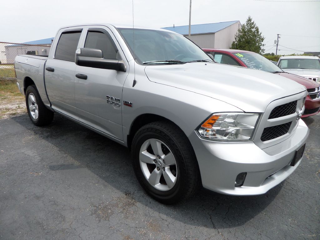 Photo 2 of this RAM 1500