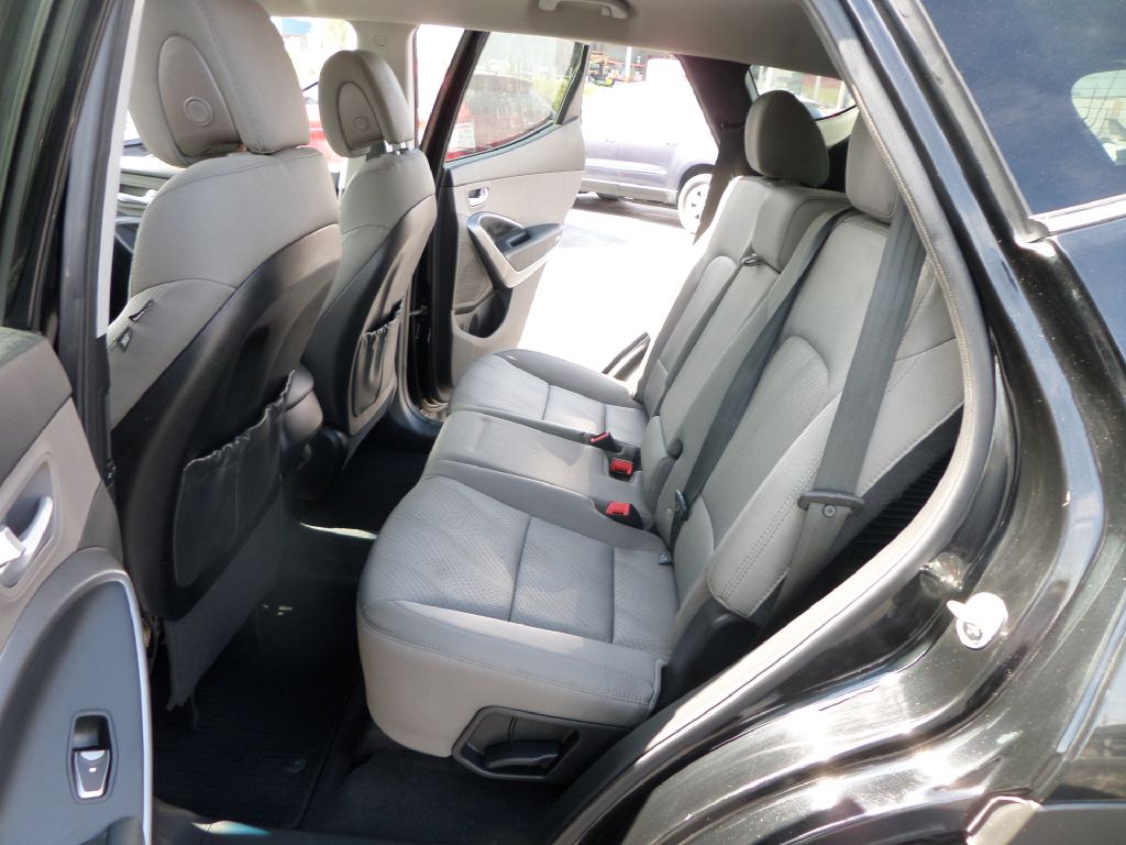 Photo 9 of this HYUNDAI SANTA FE SPORT