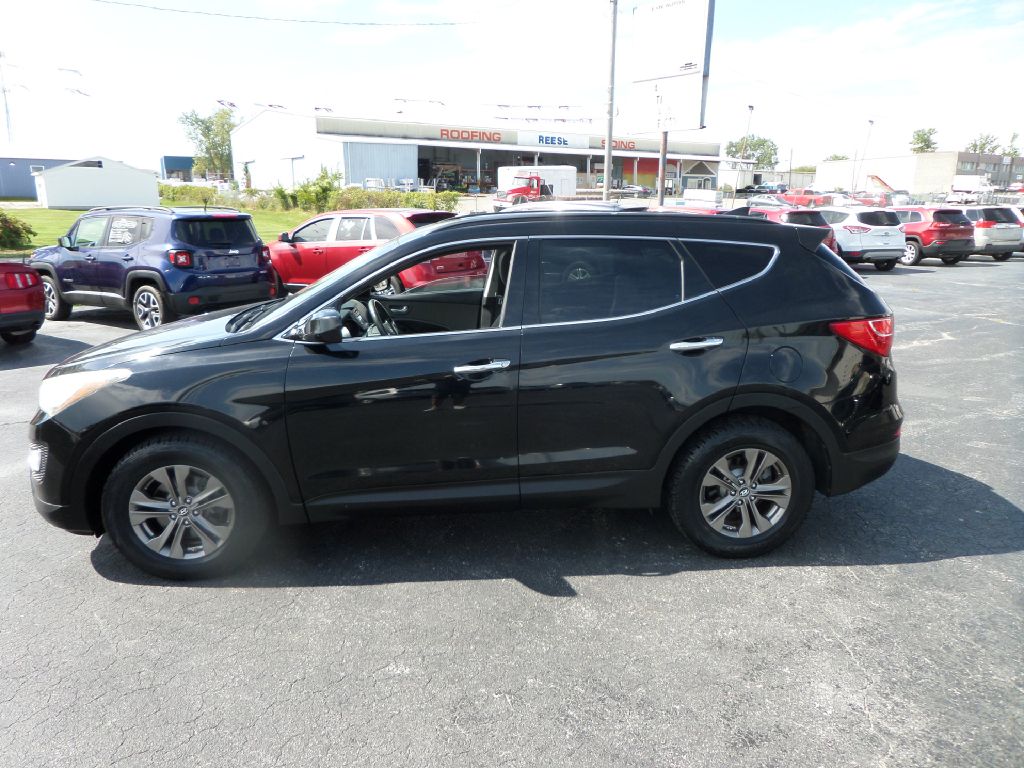 Photo 8 of this HYUNDAI SANTA FE SPORT