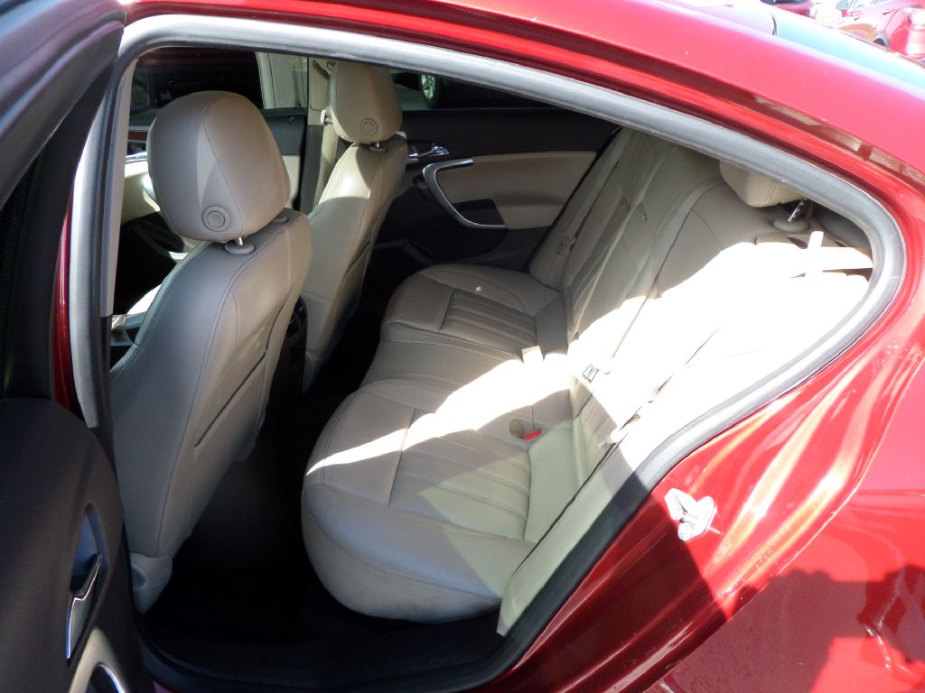 Photo 9 of this BUICK REGAL