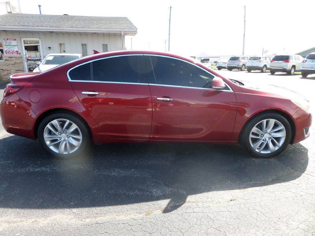Photo 14 of this BUICK REGAL