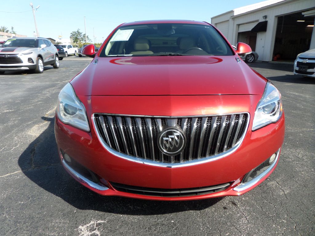 Photo 8 of this BUICK REGAL
