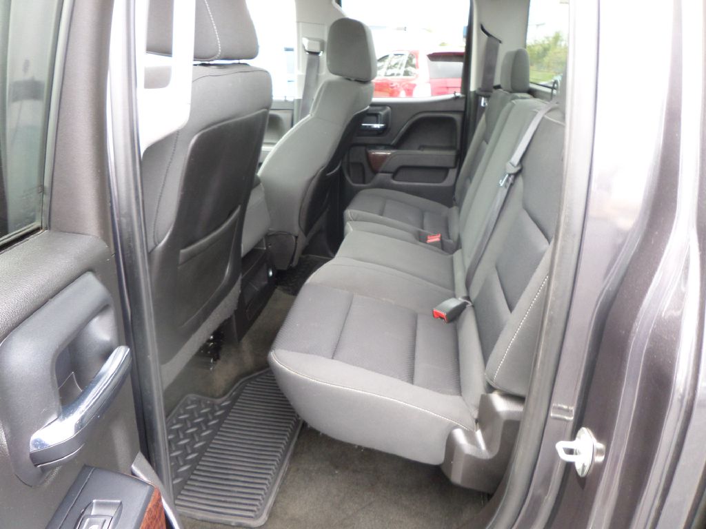 Photo 6 of this GMC SIERRA