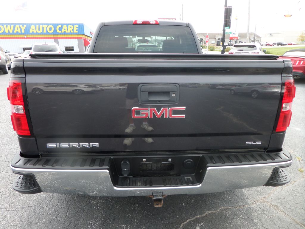 Photo 8 of this GMC SIERRA