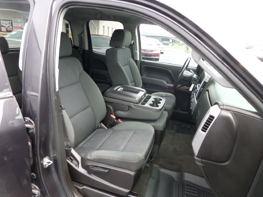 Photo 12 of this GMC SIERRA