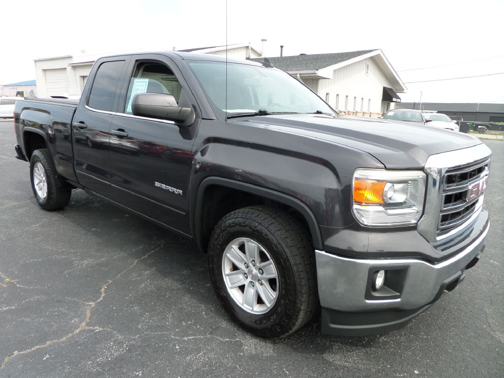 Photo 11 of this GMC SIERRA