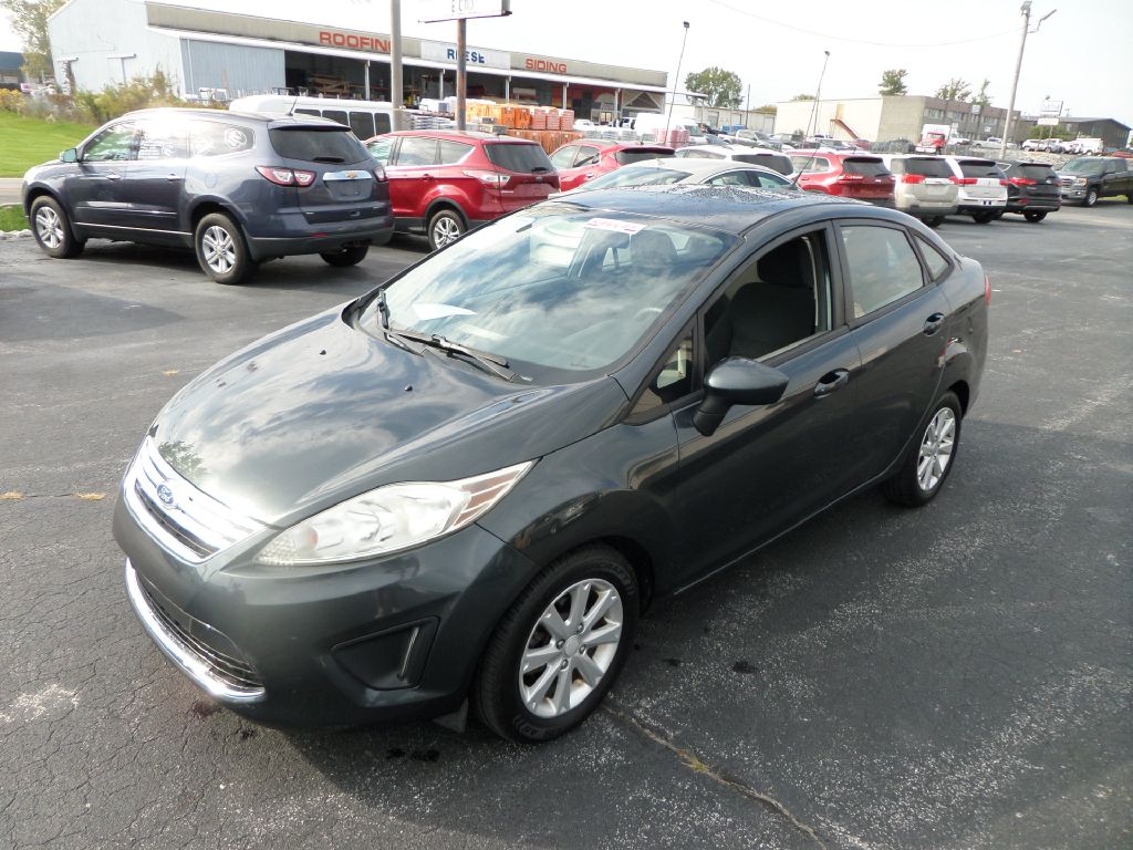 Photo 5 of this FORD FIESTA